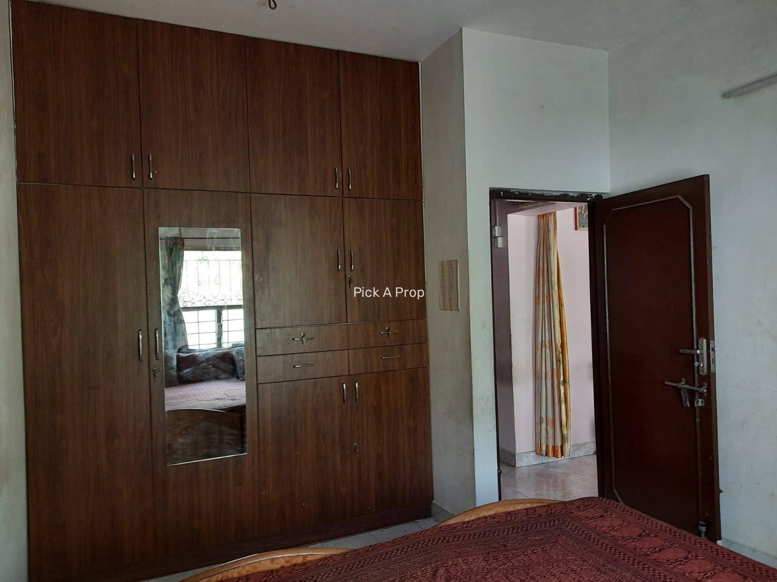 2-BHK FLAT FOR RENT